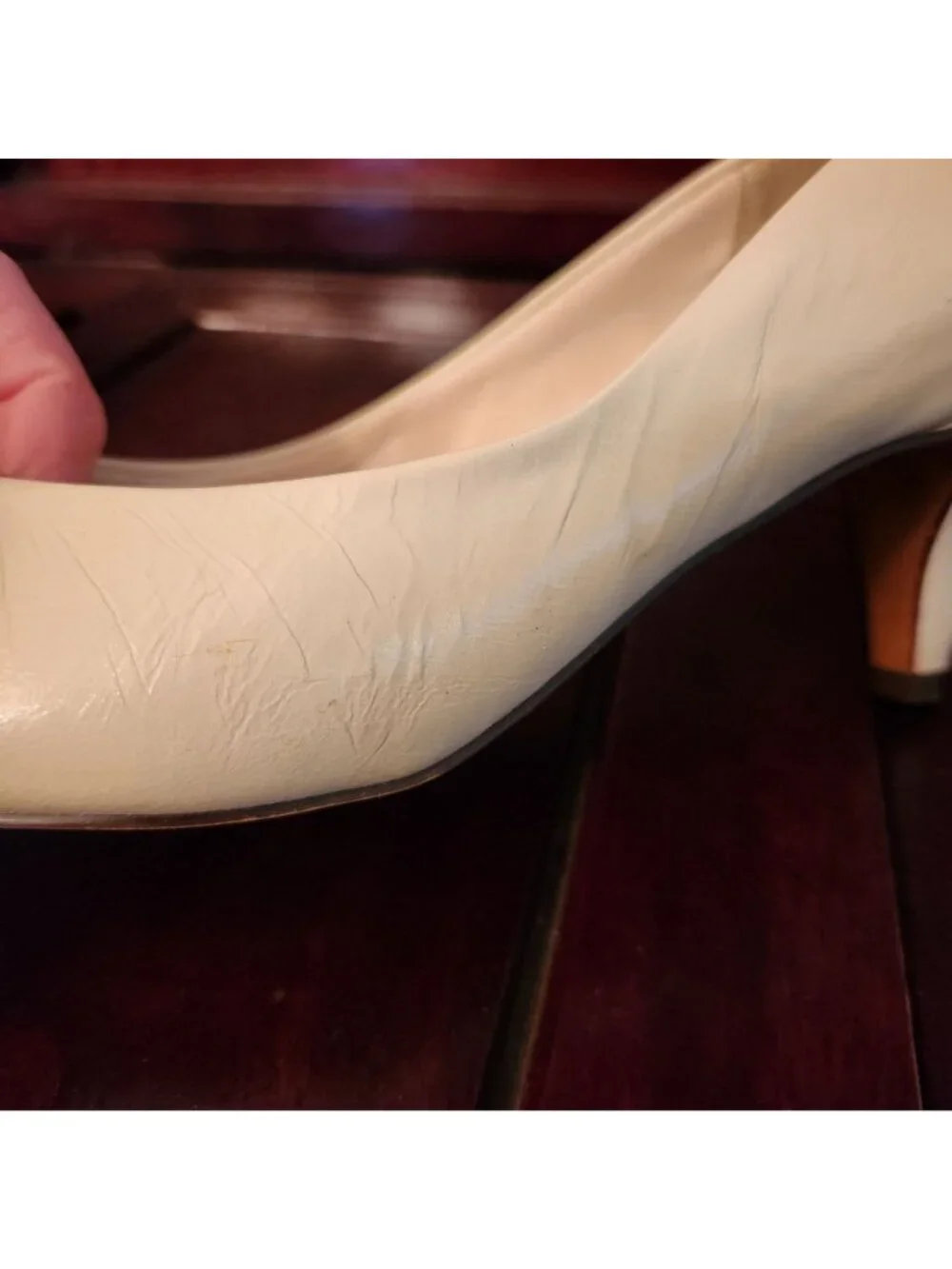 Vintage Joyce Heels Ivory Leather Pointed Toe Pumps With Gold Accent Size 8
